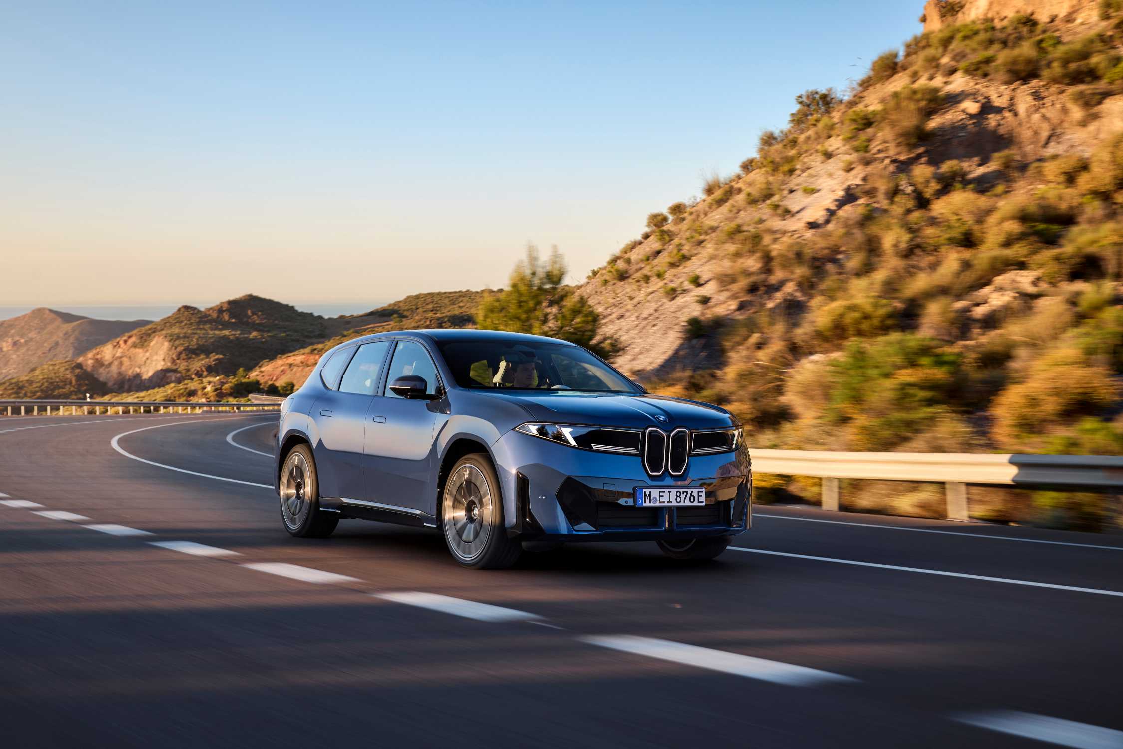 BMW iX3 é o primeiro Neue Klasse no Brasil por mais de R$ 500 mil