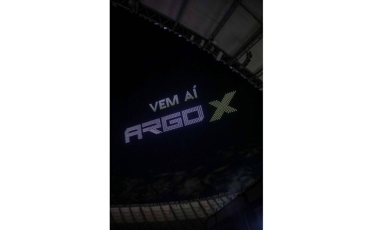 Fiat revela logo do Argo X em celebração de 50 anos no Brasil